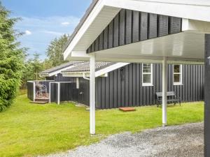 Holiday Home Anouk - 2km from the sea by Interhome