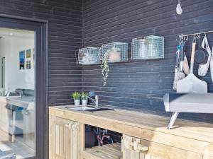 Holiday Home Lyder - 400m from the sea by Interhome