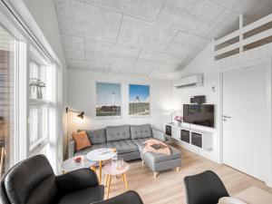 Apartment Antonelle - from the sea by Interhome