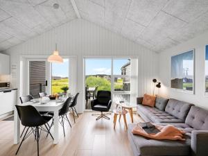 Apartment Antonelle - from the sea by Interhome