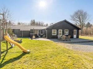 Holiday Home Karmen - 250m to the fjord by Interhome