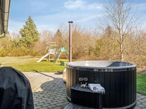 Holiday Home Karmen - 250m to the fjord by Interhome