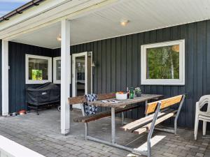 Holiday Home Mani - 1-1km from the sea by Interhome