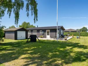 Holiday Home Kim - 250m from the sea by Interhome