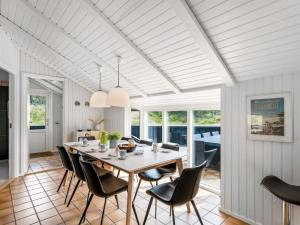 Holiday Home Emin - 700m from the sea by Interhome