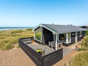 Holiday Home Zina - 50m from the sea by Interhome