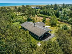 Holiday Home Ajten - 150m from the sea by Interhome