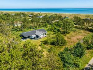 Holiday Home Ajten - 150m from the sea by Interhome