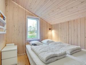 Holiday Home Elni - 900m from the sea by Interhome
