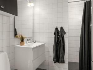 Apartment Jyrki - 100m from the sea by Interhome