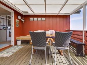 Holiday Home Ingold - 50m from the sea by Interhome