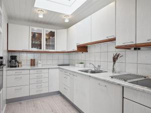 Holiday Home Helja - 125m from the sea by Interhome