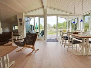 Holiday Home Fleur - 50m from the sea by Interhome