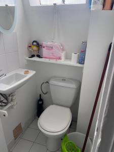 Independant & calm Parisian home