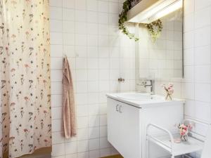 Apartment Dafna - 100m from the sea by Interhome