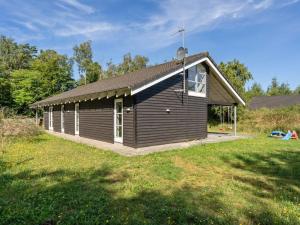 Holiday Home Kringfod - 590m from the sea by Interhome