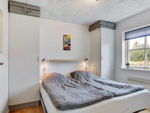 Apartment Amaryllis - 100m from the sea by Interhome