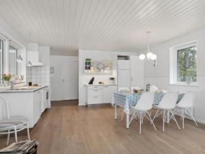 Holiday Home Asla - 400m from the sea by Interhome