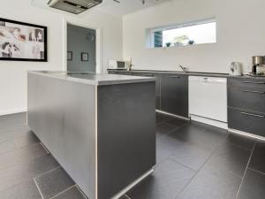 Holiday Home Edda - 400m from the sea by Interhome