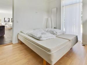 Holiday Home Edda - 400m from the sea by Interhome