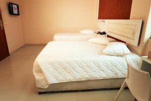 Emirates Hotel & Suites