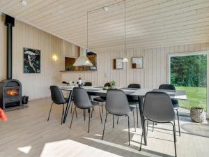 Holiday Home Agved - 1-5km from the sea by Interhome