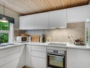 Holiday Home Fergie - 400m from the sea by Interhome