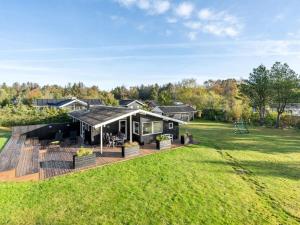 Holiday Home Rosmarie - 600m from the sea by Interhome