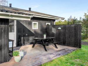 Holiday Home Rosmarie - 600m from the sea by Interhome