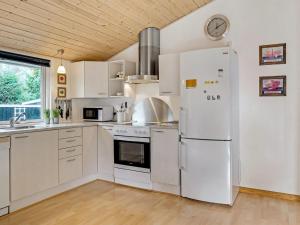 Holiday Home Eli - 1-4km from the sea by Interhome