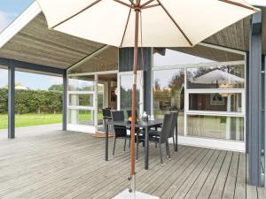 Holiday Home Tayler - 1-8km from the sea by Interhome