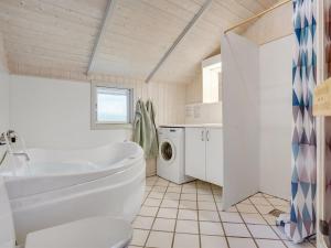 Holiday Home Selver - 250m from the sea by Interhome