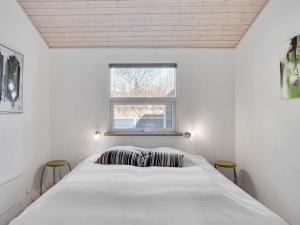 Holiday Home Ulfsten - 1-6km from the sea by Interhome