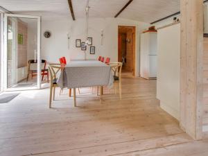 Holiday Home Svend - 1-5km from the sea by Interhome