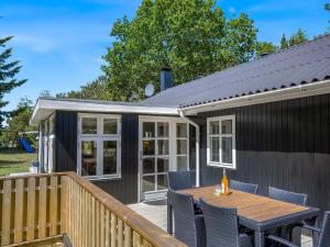 Holiday Home Marise - from the sea by Interhome