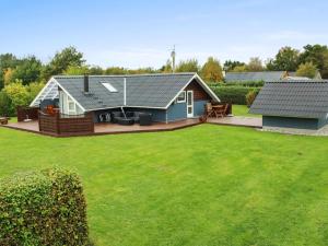Holiday Home Jyde - 1-5km from the sea by Interhome