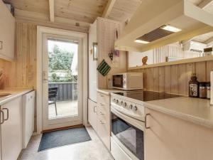 Holiday Home Siegrid - 250m from the sea by Interhome