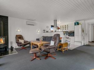 Holiday Home Aima - 400m from the sea by Interhome