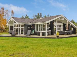 Holiday Home Hielm - 1km from the sea by Interhome