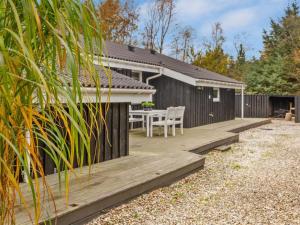 Holiday Home Hielm - 1km from the sea by Interhome