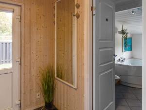 Holiday Home Hielm - 1km from the sea by Interhome