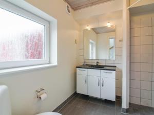 Apartment Aghi - 800m from the sea by Interhome
