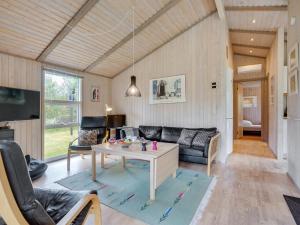 Holiday Home Svantepolk - 1-1km from the sea by Interhome