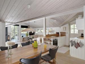 Holiday Home Amabel - 200m from the sea by Interhome