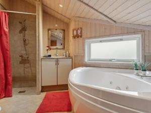 Holiday Home Hane - 150m from the sea by Interhome