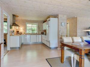 Holiday Home Tian - from the sea by Interhome