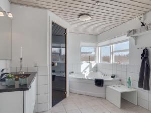 Holiday Home Asel - 4km from the sea by Interhome