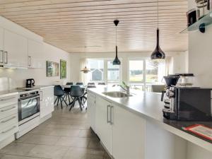 Apartment Ingolf - 750m from the sea by Interhome