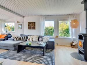 Holiday Home Savina - from the sea by Interhome