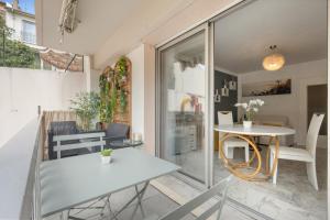 Studio in Cannes city center with terrace